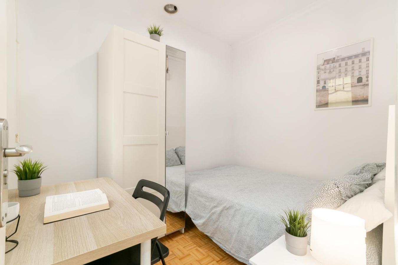 Balmes Private Rooms Barcelona Kültér fotó
